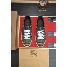 Burberry Sneakers